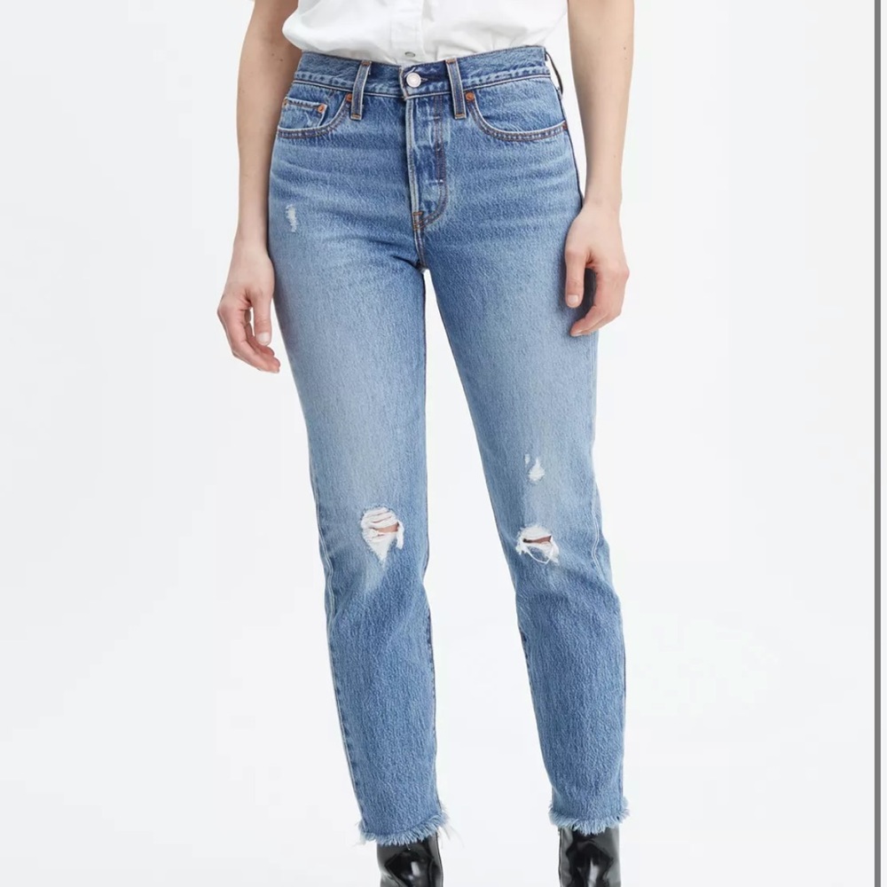 Levi’s wedgie jeans